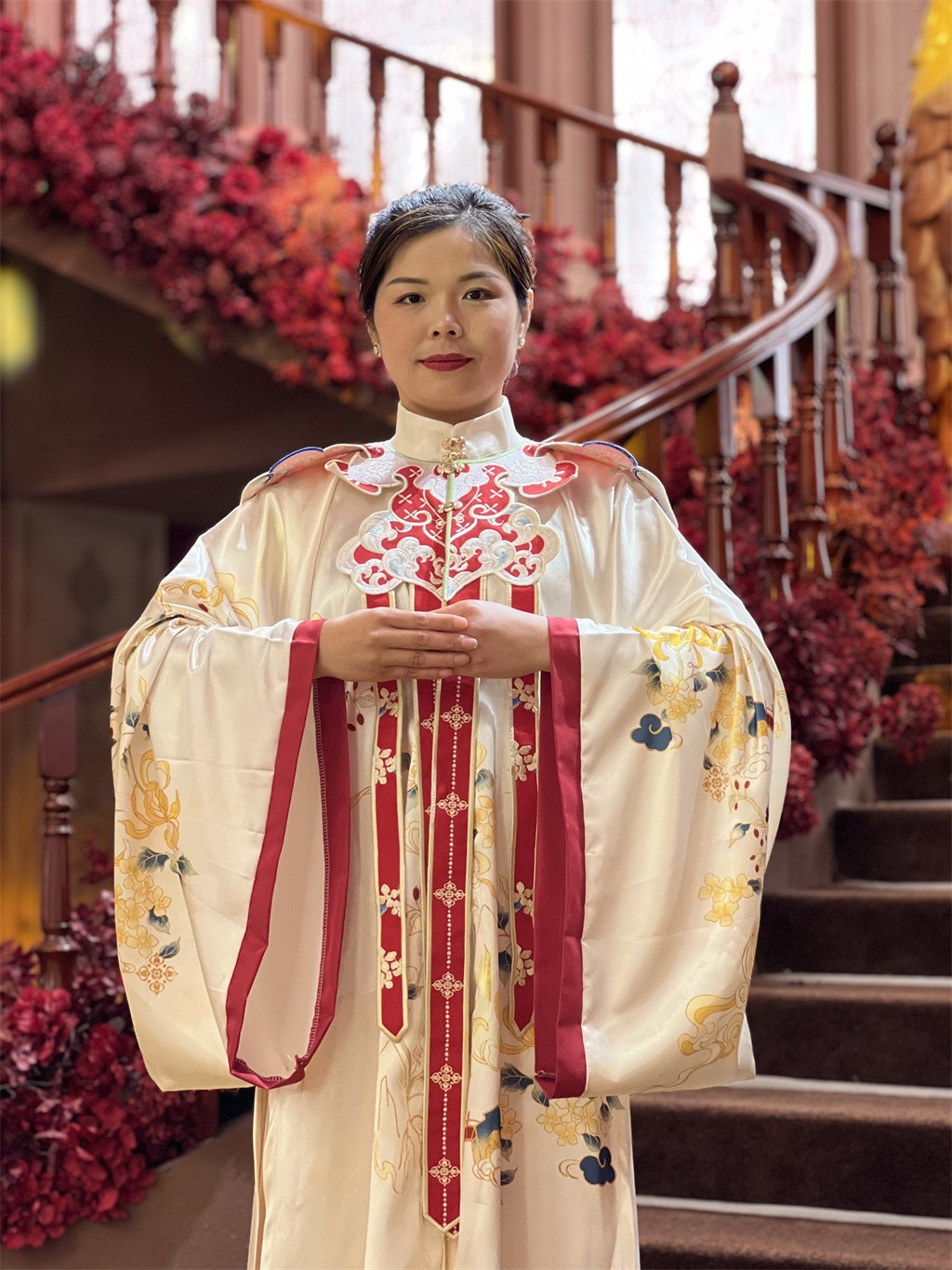 博思花藝婚慶教育，婚慶培訓(xùn)，花藝培訓(xùn)，插花培訓(xùn)，花藝師培訓(xùn)，主持人培訓(xùn)，商務(wù)主持人培訓(xùn)，花店運營培訓(xùn)，花店全系統(tǒng)營銷，小白開花店，小白學(xué)主持，金璽棠婚慶酒店，金璽棠總部，鄭州金麻雀教育科技有限公司