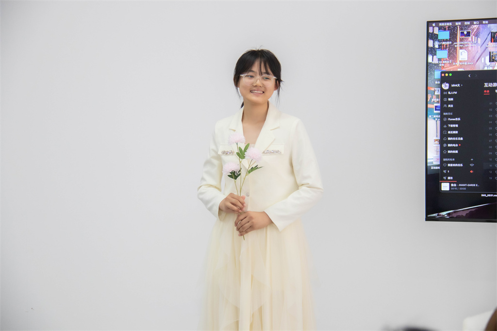 博思花藝婚慶教育，婚慶培訓(xùn)，花藝培訓(xùn)，插花培訓(xùn)，花藝師培訓(xùn)，主持人培訓(xùn)，商務(wù)主持人培訓(xùn)，花店運(yùn)營(yíng)培訓(xùn)，花店全系統(tǒng)營(yíng)銷，小白開花店，小白學(xué)主持，金璽棠婚慶酒店，金璽棠總部，鄭州金麻雀教育科技有限公司