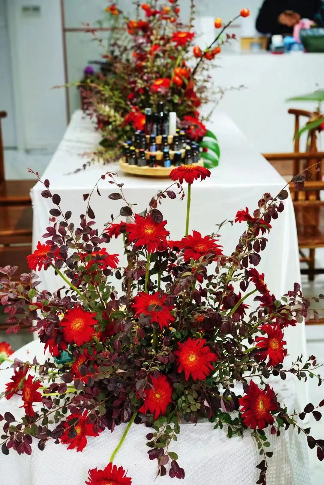 博思花藝婚慶教育，婚慶培訓(xùn)，花藝培訓(xùn)，插花培訓(xùn)，花藝師培訓(xùn)，主持人培訓(xùn)，商務(wù)主持人培訓(xùn)，花店運(yùn)營培訓(xùn)，花店全系統(tǒng)營銷，小白開花店，小白學(xué)主持，金璽棠婚慶酒店，金璽棠總部，鄭州金麻雀教育科技有限公司